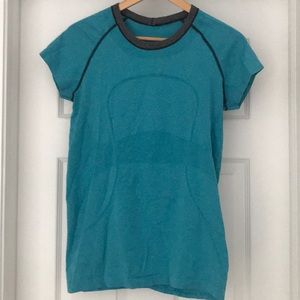 Lululemon Run Swiftly top size 10